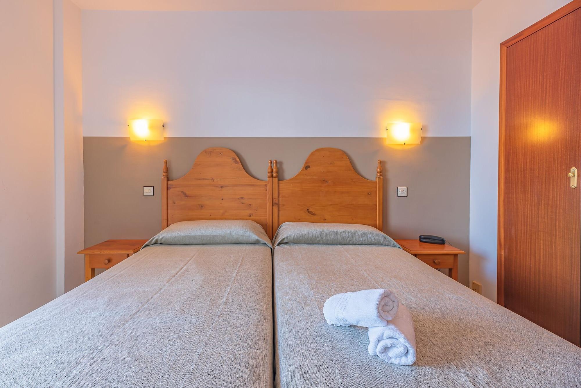 Xon'S Platja Ha Hotel Empuriabrava Kültér fotó